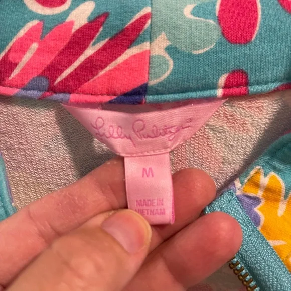 Lilly Pulitzer 3/4 zip pullover/sweatshirt/jacket - Picture 2 of 2